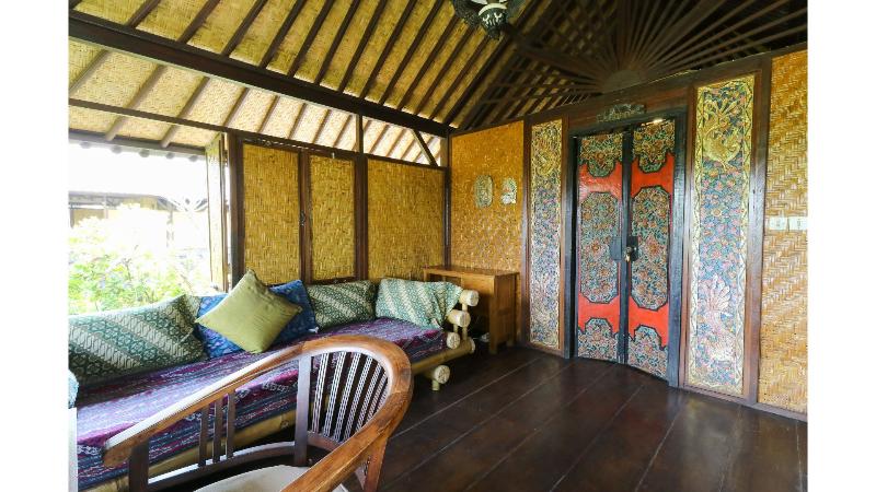 Pondok Saraswati Villas Ubud by ZUZU - Oda