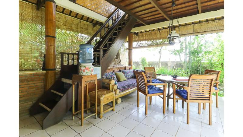 Pondok Saraswati Villas Ubud by ZUZU - Oda