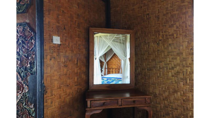 Pondok Saraswati Villas Ubud by ZUZU - Oda