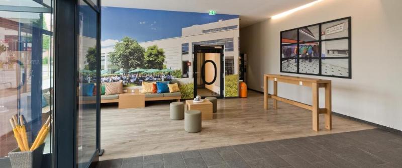 B&B Hotel München-Trudering - Lobi