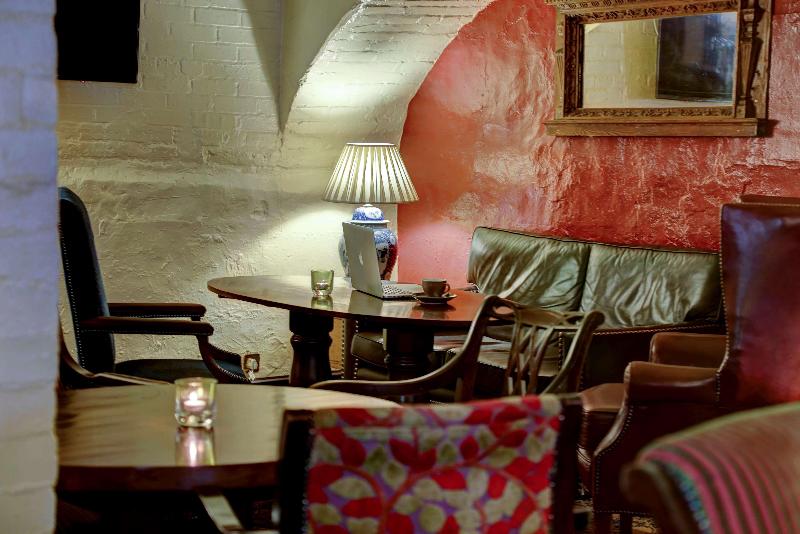 The Bull Hotel Sure Hotel Collection By Bw - Bar