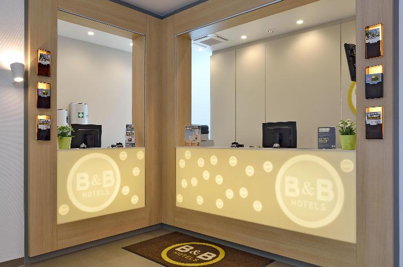 B&B Hotel Neu-Ulm - Lobi