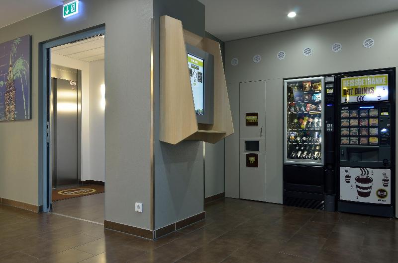 B&B Hotel Nürnberg-Plärrer - Lobi