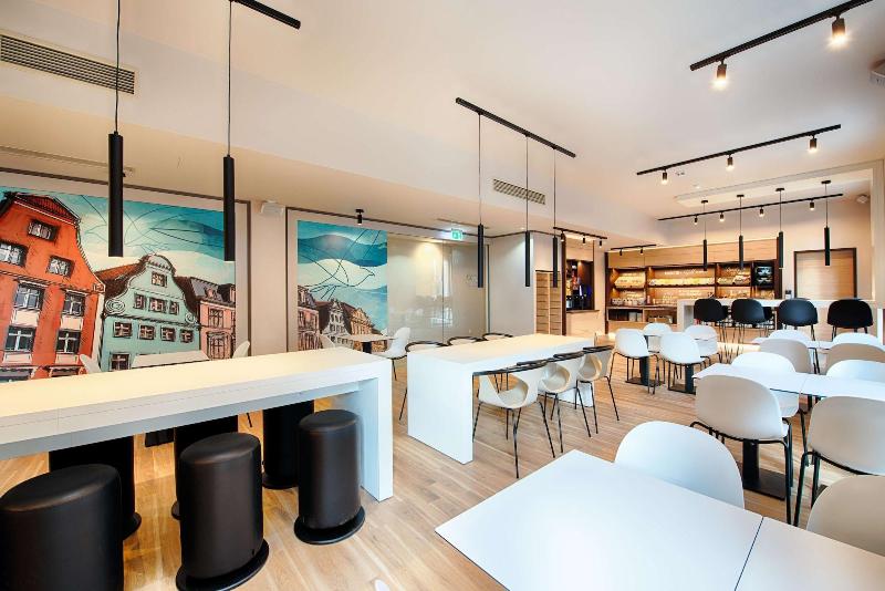 B&B Hotel Rostock City-West - Restoran