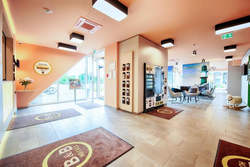 B&B Hotel Rostock-Hafen - Lobi
