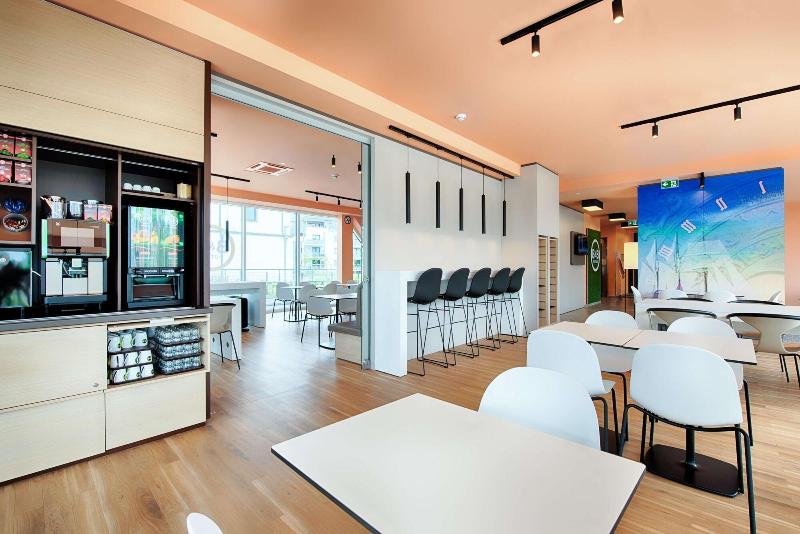 B&B Hotel Rostock-Hafen - Restoran