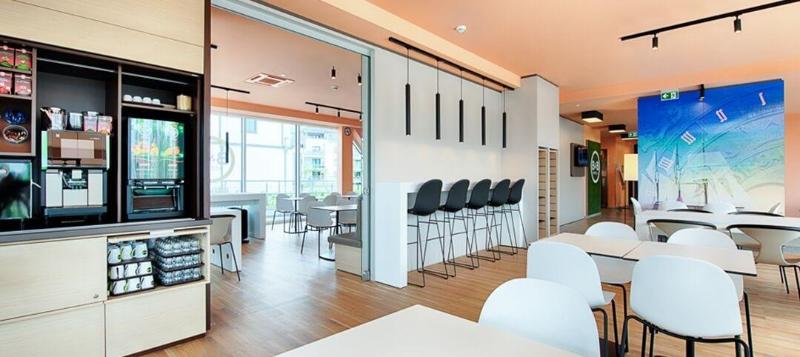 B&B Hotel Rostock-Hafen - Restoran