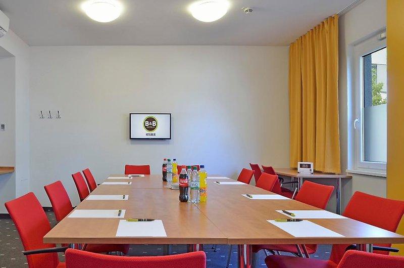 B&B Hotel Saarbrücken-Hbf - Genel