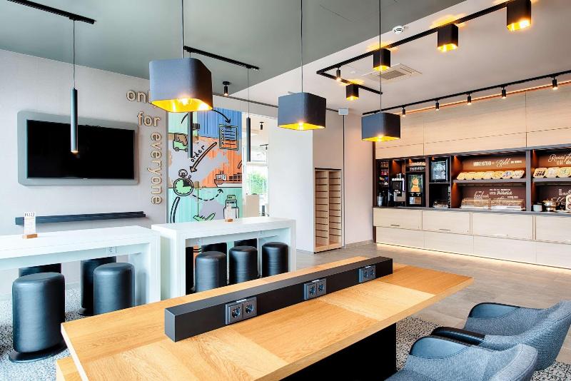 B&B Hotel Stuttgart-Neckarhafen - Restoran