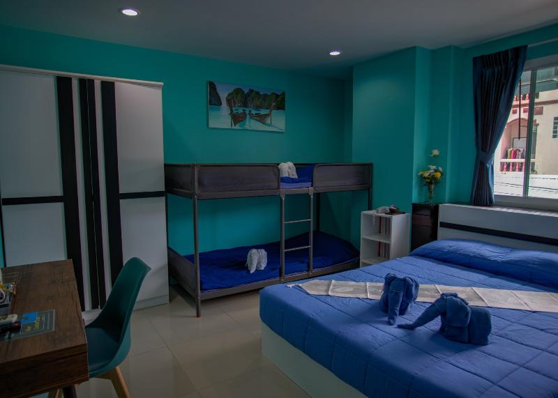 Patong Blue Hotel SHA by ZUZU - Oda