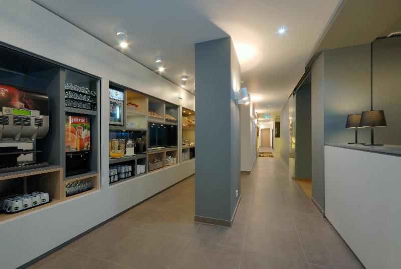 B&B Hotel Wiesbaden - Lobi