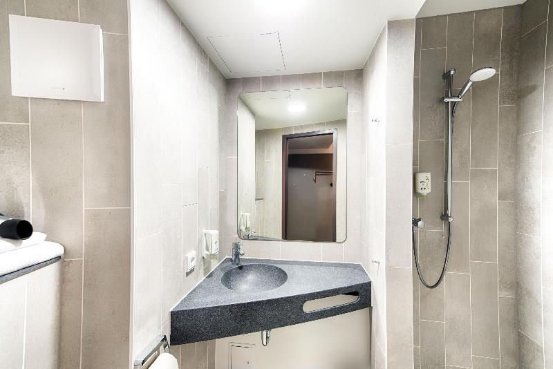 B&B Hotel Emden - Oda