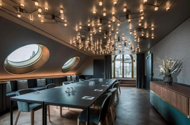Märthof  Basel - Toplantı