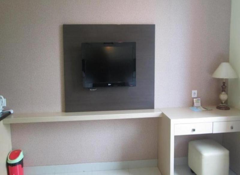 YELLO Hotel Samarinda - Oda