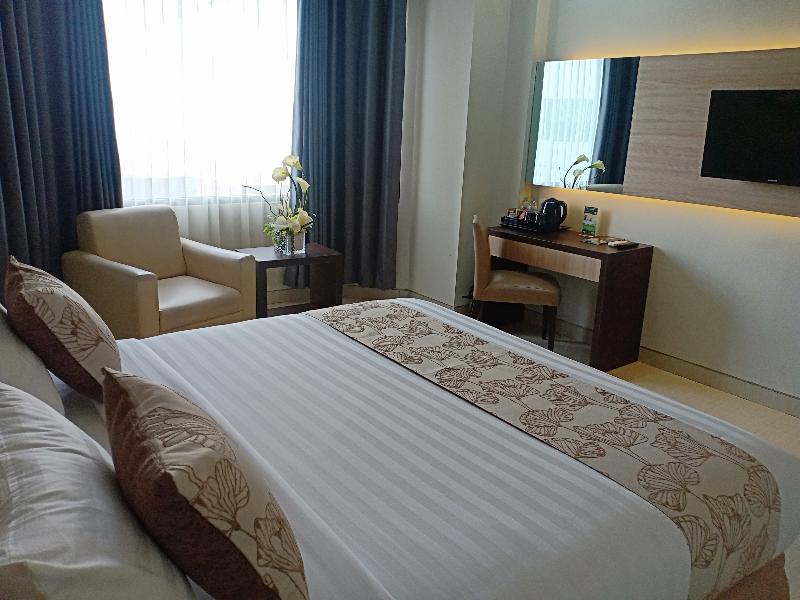 YELLO Hotel Samarinda - Oda