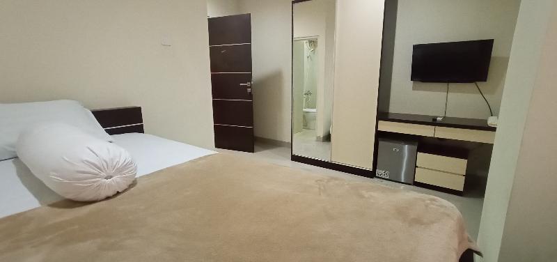 Giant Kost by ZUZU - Oda