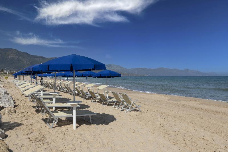 Resort La Battigia - Plaj