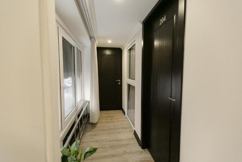 Deluxe City Hotel - Lobi