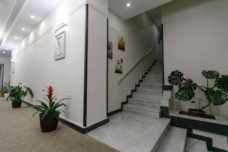 Deluxe City Hotel - Lobi