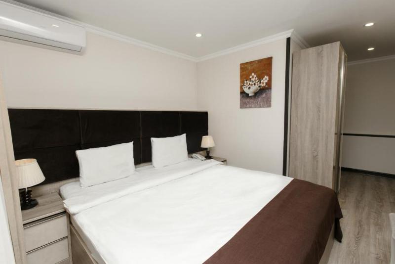 Deluxe City Hotel - Oda