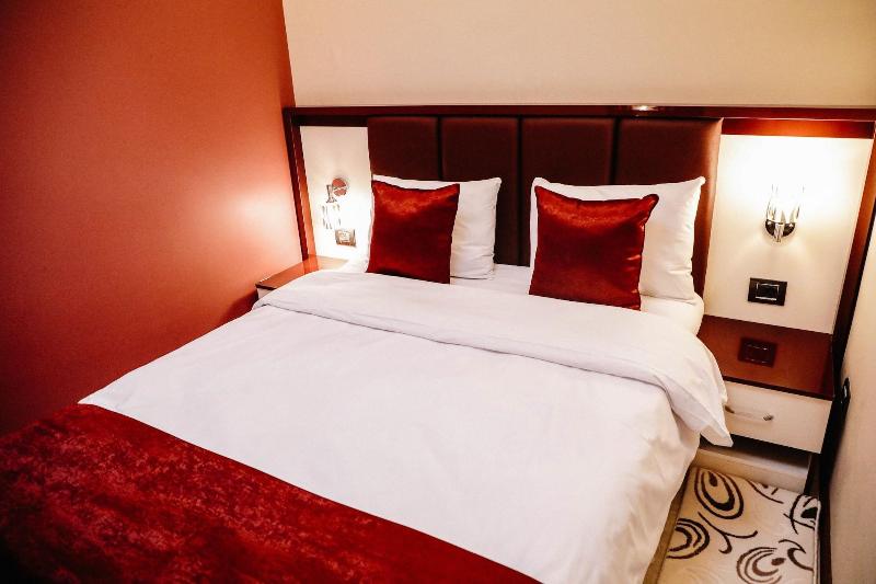 Deluxe City Hotel - Oda