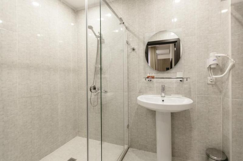 Deluxe City Hotel - Oda