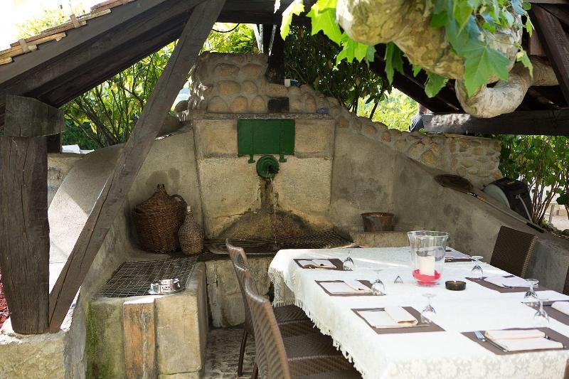 Auberge des Grands Bois - Genel
