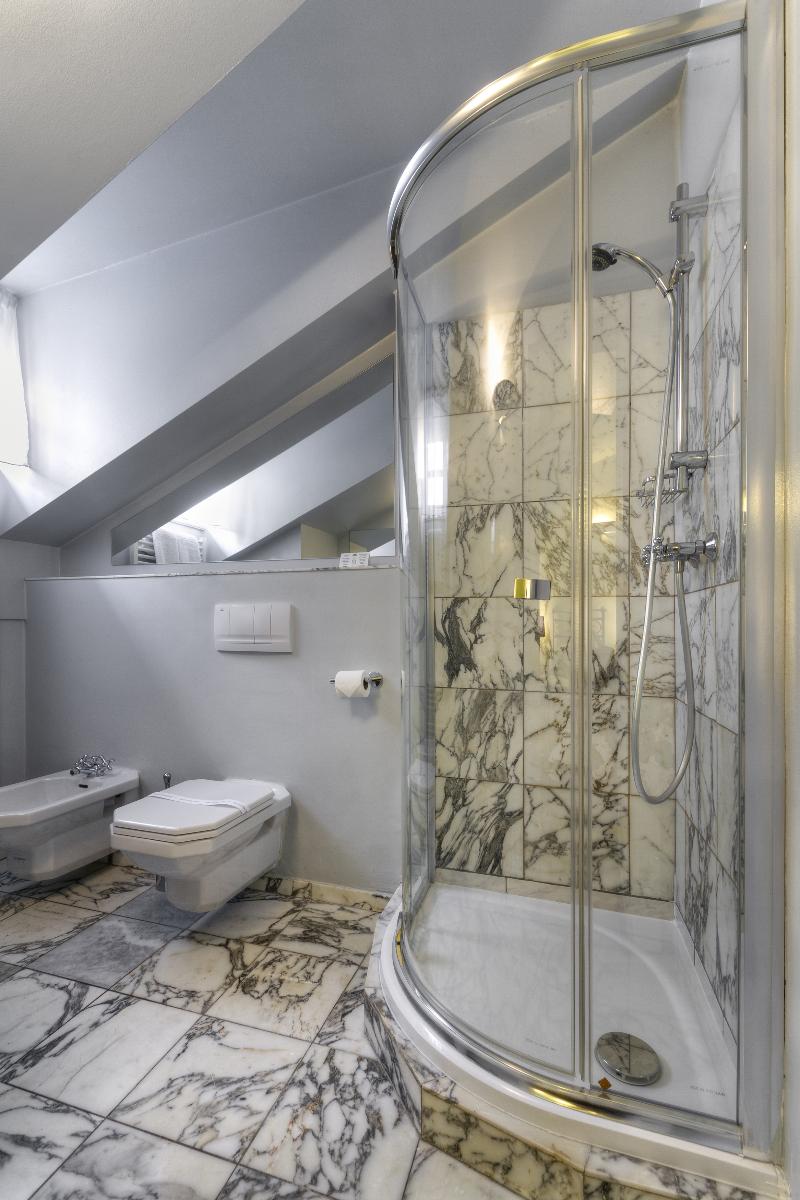 Black Star Suites - Oda