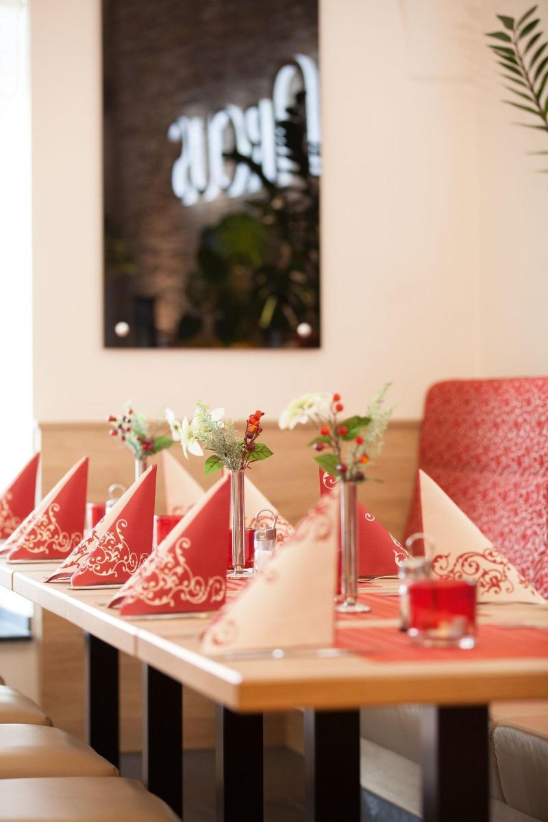 Arcus Hotel - Restoran