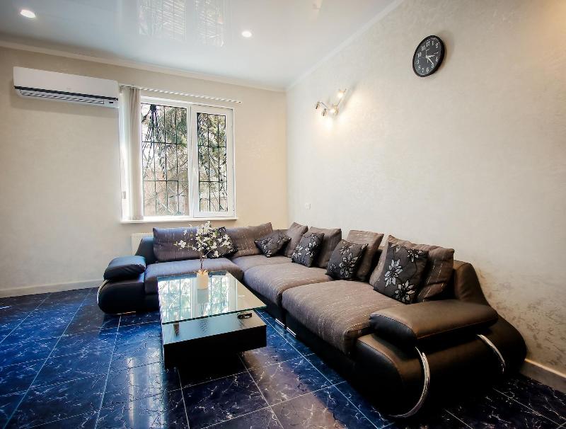 Hotel Toma's House - Lobi