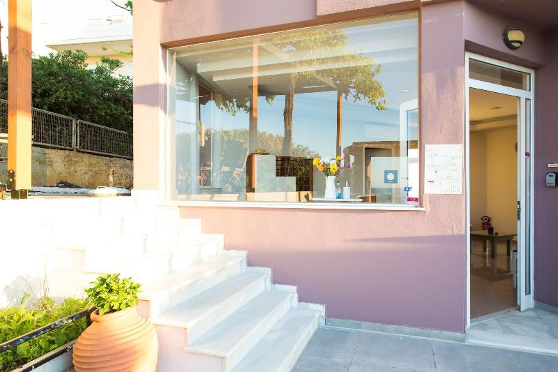 Yasmine Apartments - Genel