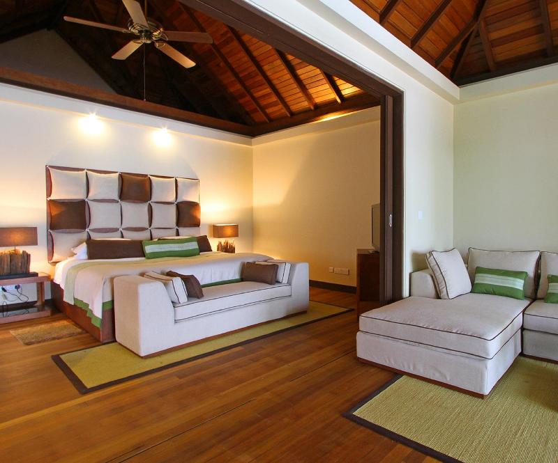 Niva Kurumba Maldives - Oda