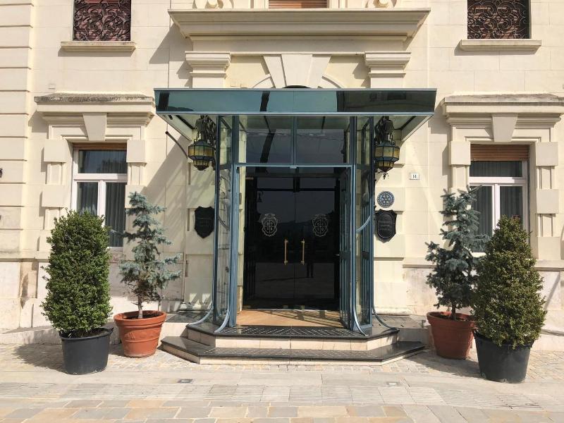 Grande Albergo Quattro Stagioni - Genel