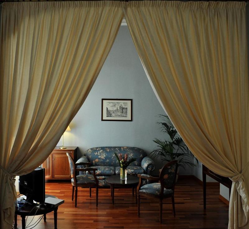 Grande Albergo Quattro Stagioni - Oda