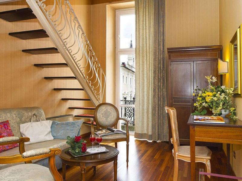 Grande Albergo Quattro Stagioni - Oda