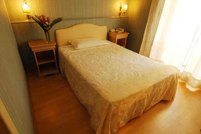 Grande Albergo Quattro Stagioni - Oda