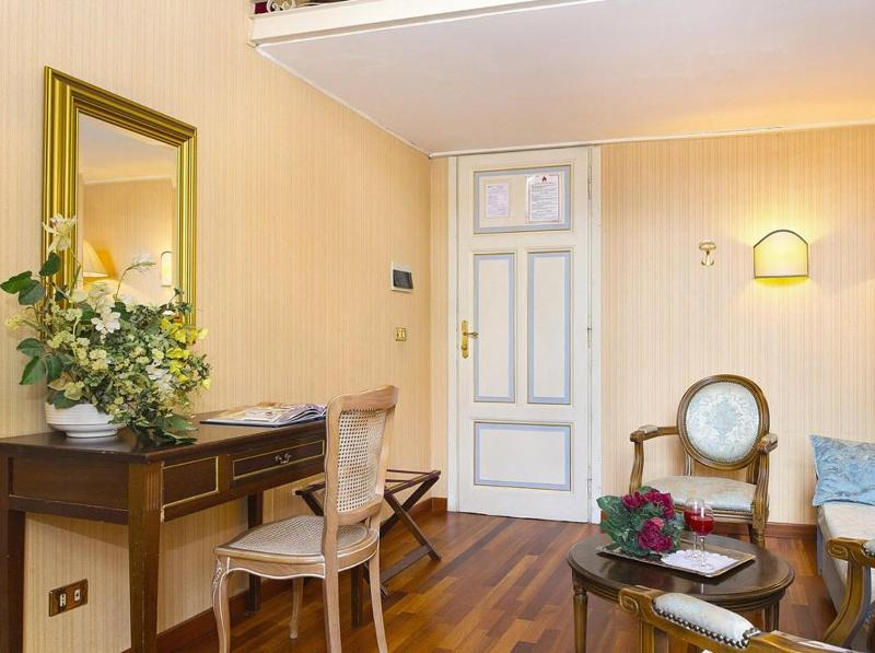 Grande Albergo Quattro Stagioni - Oda