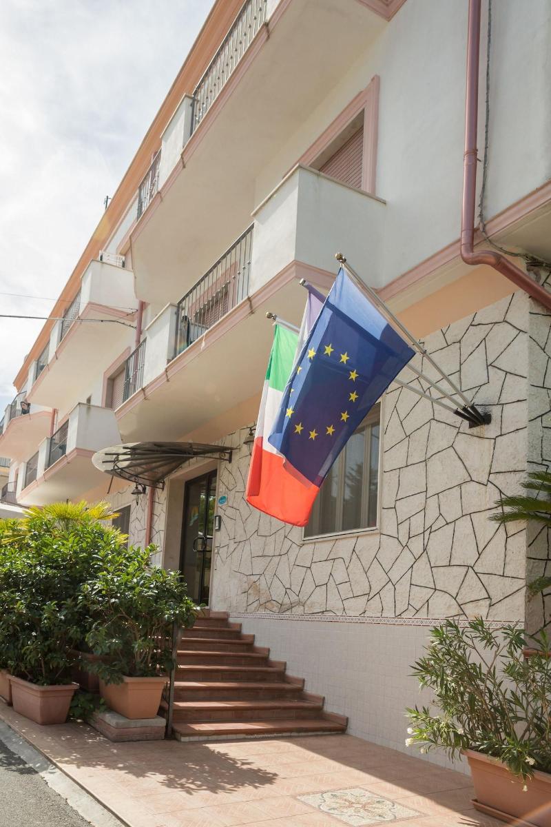 Hotel Pineta - Genel