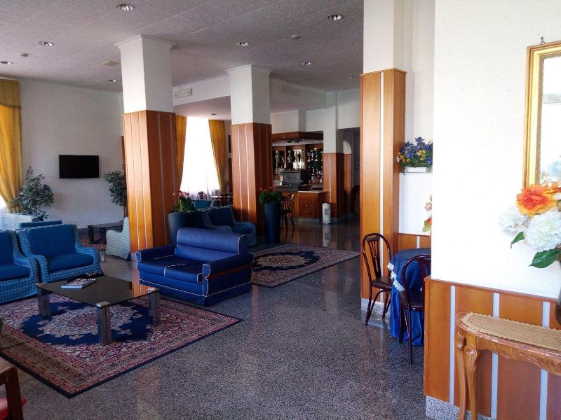 Hotel Fleming - Lobi