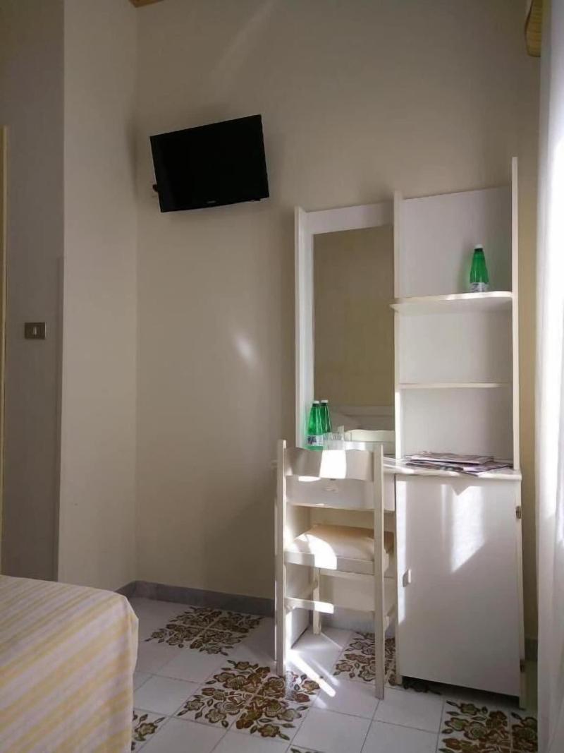 Hotel Fleming - Oda