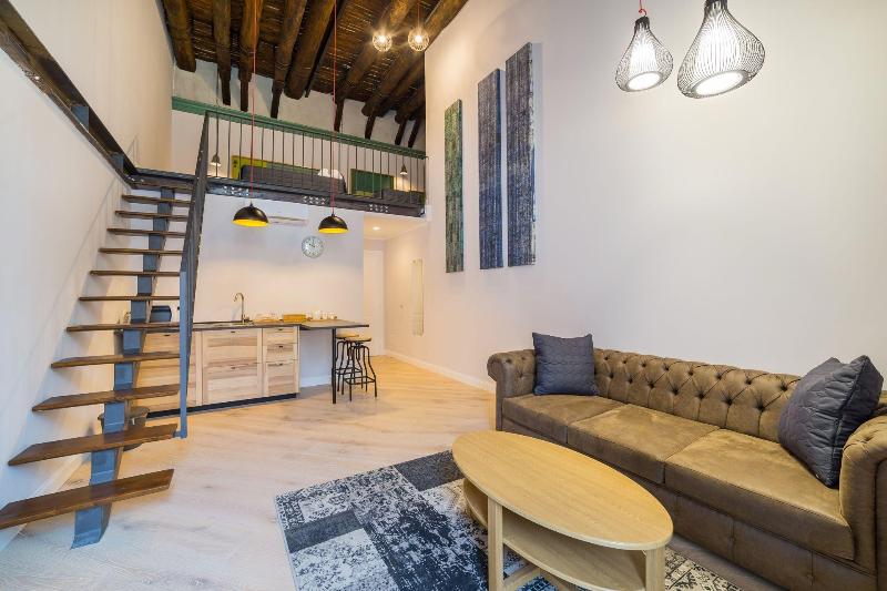 The Dante House - Oda