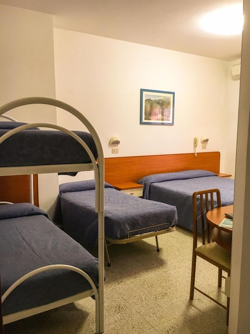 Hotel Morri - Oda