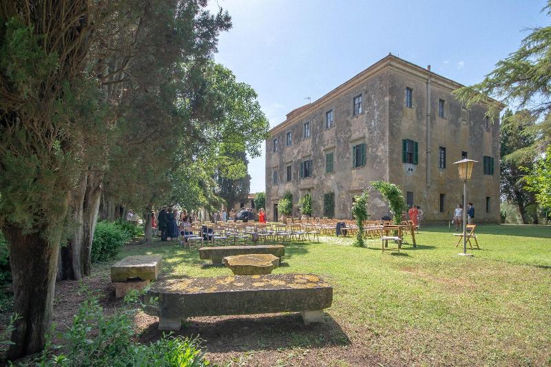 Tenuta di Poggio Cavallo - Genel