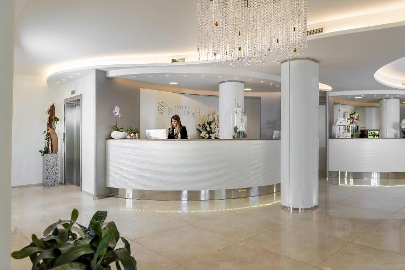 Hotel Riviera - Lobi