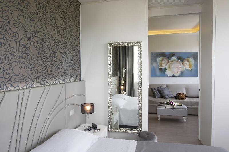 Hotel Riviera - Oda