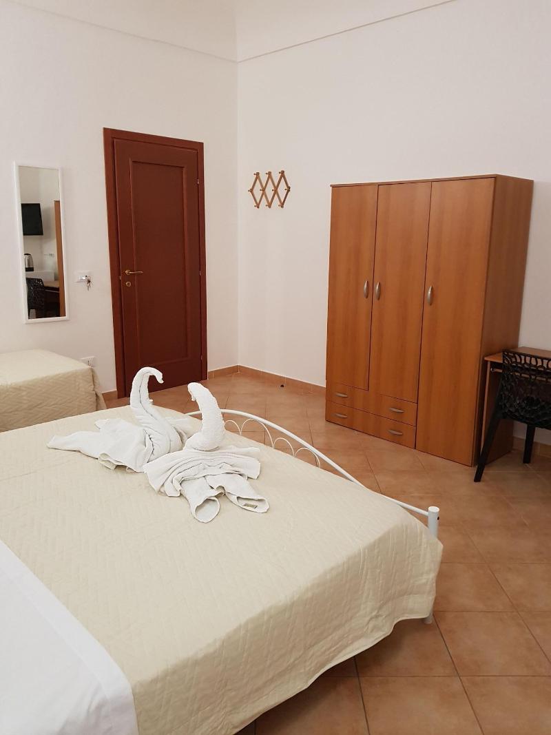 La Trinacria Bed & Breakfast - Oda