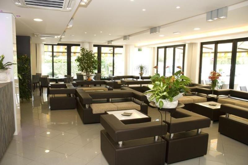Hotel Ambra - Lobi