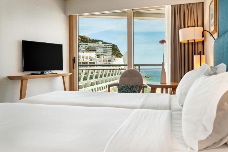 Sesimbra Oceanfront Hotel - Oda