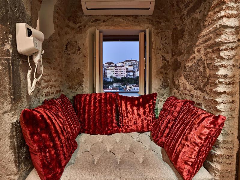 Solar Antigo Luxury Coimbra - Lobi