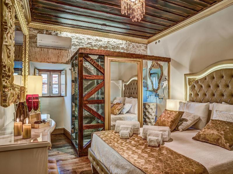 Solar Antigo Luxury Coimbra - Oda